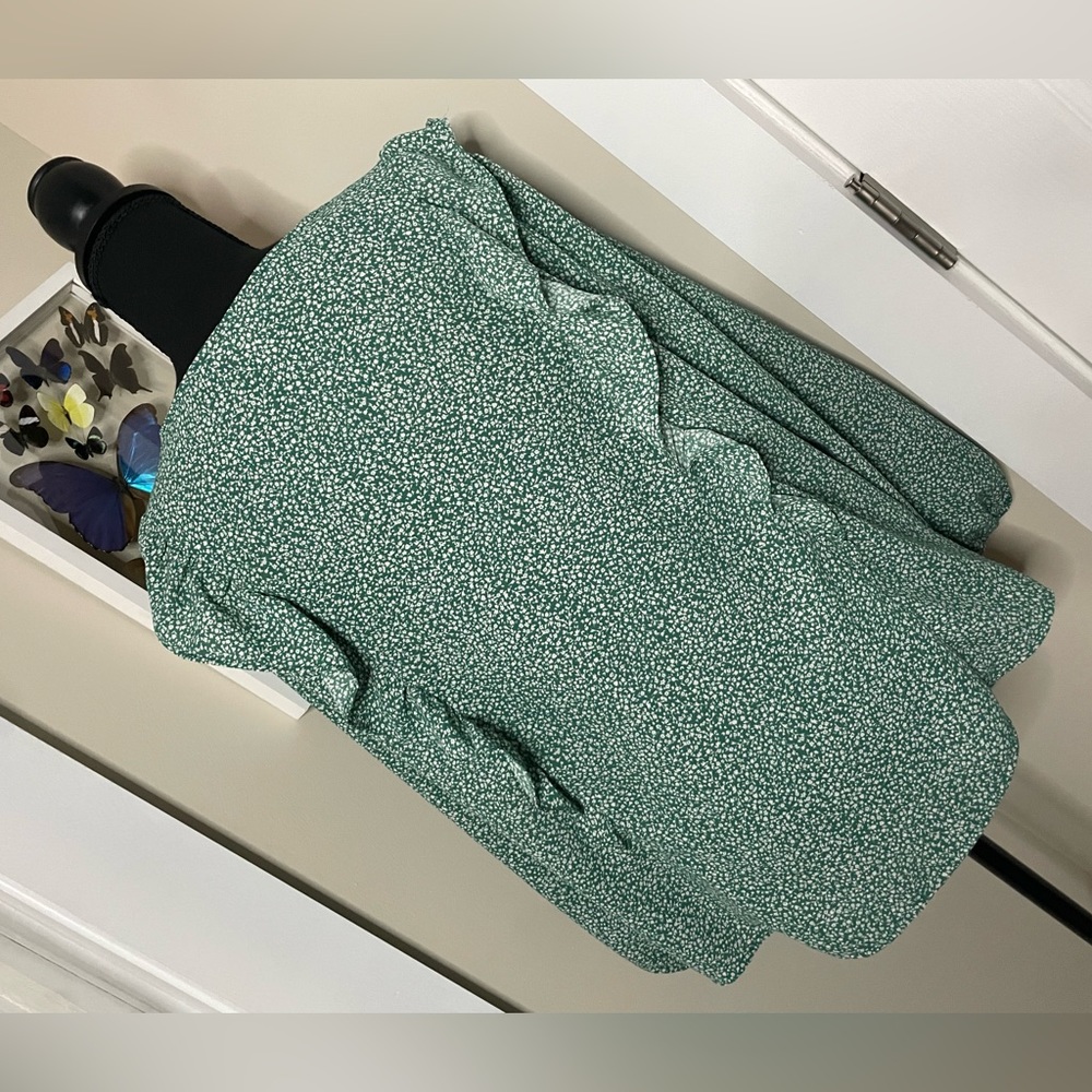 Irish Spring Green Ruffle Blouse - Picture 6 of 10